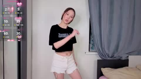 Hello im Lia online show from June 5, 2026, 4:13 pm