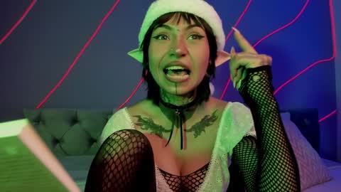 Eva online show from December 17, 2024, 2:44 pm