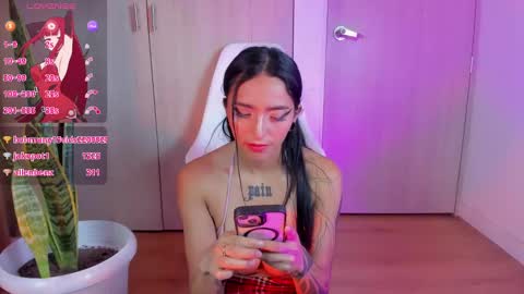 Snapshot of evangellinebellee chatting on March 1, 2025, 6:00 pm Evangelline online show from March 1, 2025, 6:00 pm