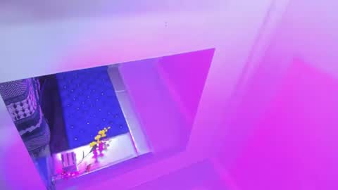 evanllelyne online show from June 25, 2026, 8:02 pm