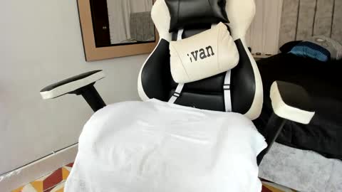 Evan online show from March 12, 2025, 7:17 pm