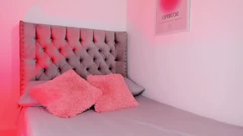 Snapshot of evaolimpo chatting on November 11, 2025, 4:51 pm Eva Olimpo online show from November 11, 2025, 4:51 pm