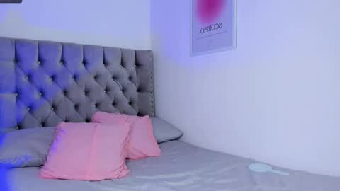 Snapshot of evaolimpo chatting on November 18, 2025, 6:01 pm Eva Olimpo online show from November 18, 2025, 6:01 pm