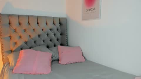 Snapshot of evaolimpo chatting on November 27, 2025, 8:22 pm Eva Olimpo online show from November 27, 2025, 8:22 pm