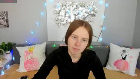 Adelina online show from December 15, 2025, 5:01 am