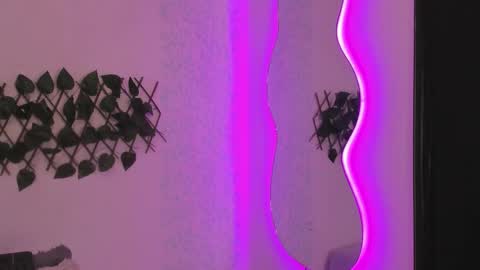 Snapshot of evaritz__ chatting on February 26, 2026, 5:01 pm EVARITZ online show from February 26, 2026, 5:01 pm