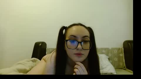 Snapshot of evaryde chatting on November 24, 2025, 6:24 am EvaRyde online show from November 24, 2025, 6:24 am