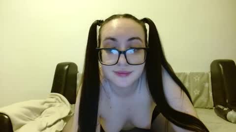 Snapshot of evaryde chatting on January 5, 2026, 5:27 pm EvaRyde online show from January 5, 2026, 5:27 pm