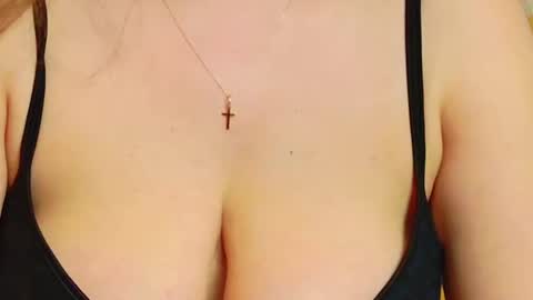 evasinclairr online show from March 12, 2026, 6:19 am