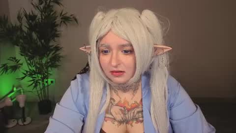 EvaTheWitcher online show from June 19, 2026, 9:24 am
