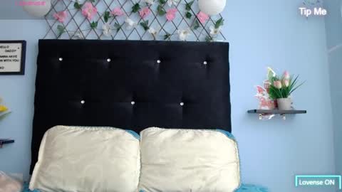 Snapshot of evatits_1 chatting on February 13, 2025, 12:00 pm Eva Carter online show from February 13, 2025, 12:00 pm