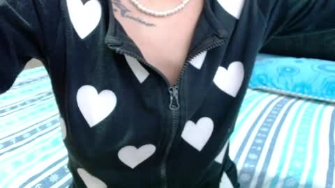 Eva Carter online show from April 15, 2026, 11:50 am