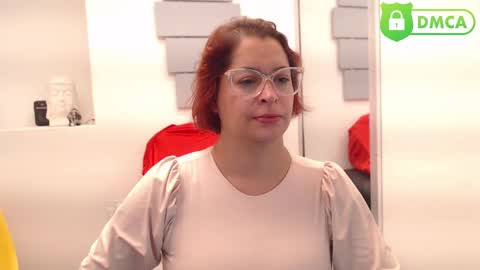 Eva Twiss online show from October 27, 2025, 11:47 am