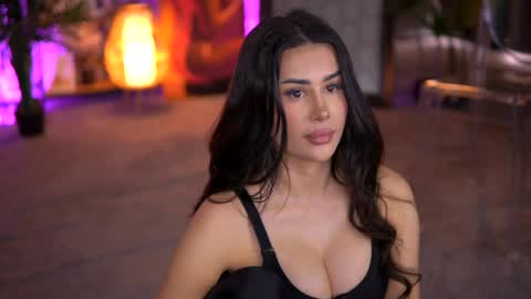 Eva online show from February 17, 2025, 1:21 pm