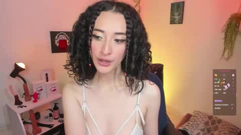 Snapshot of evee_uwu chatting on September 17, 2025, 7:15 pm Eve Jane online show from September 17, 2025, 7:15 pm