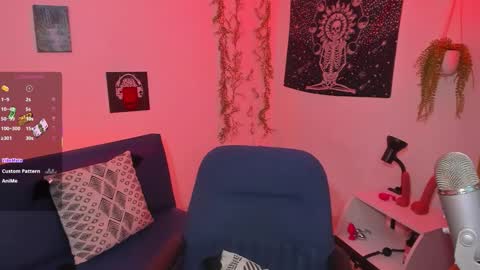 Snapshot of evee_uwu chatting on October 17, 2025, 7:16 pm Eve Jane online show from October 17, 2025, 7:16 pm