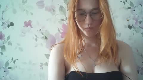 Evelina online show from April 15, 2026, 1:40 pm