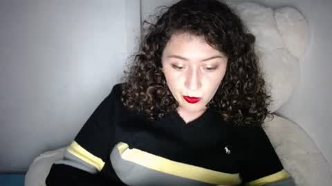 evelin97 online show from April 3, 2026, 11:47 pm