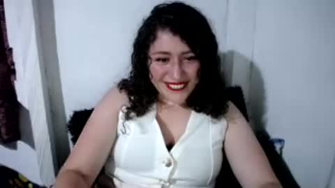 evelin97 online show from July 8, 2026, 12:37 am