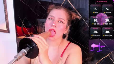 Snapshot of evelin_belen chatting on November 21, 2025, 12:37 pm EVELIN online show from November 21, 2025, 12:37 pm