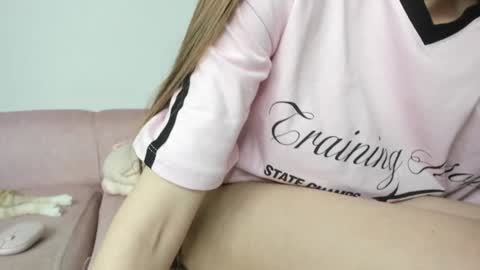 Evelin online show from March 8, 2026, 10:57 pm