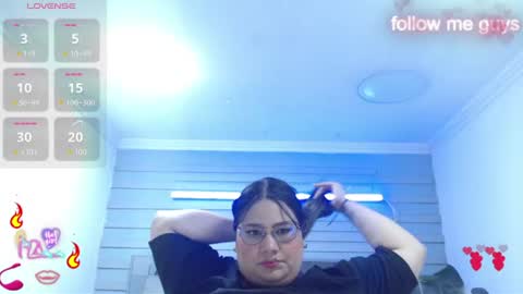 Snapshot of evelin_zaens chatting on June 25, 2026, 5:12 am evelin zaens online show from June 25, 2026, 5:12 am