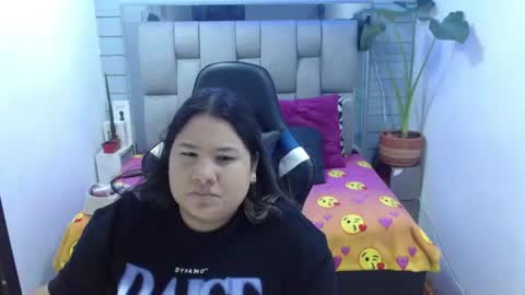 Snapshot of evelin_zaens chatting on July 9, 2026, 3:54 am evelin zaens online show from July 9, 2026, 3:54 am