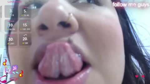 Snapshot of evelin_zaens chatting on July 13, 2026, 5:54 am evelin zaens online show from July 13, 2026, 5:54 am