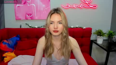 Eveline online show from September 10, 2025, 1:38 am