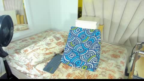 DAYANITA online show from January 21, 2025, 10:30 pm