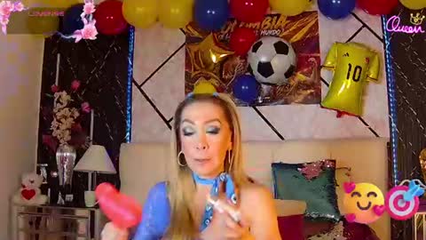 Snapshot of evelynagrey chatting on June 19, 2026, 9:57 am EvelynaGrey online show from June 19, 2026, 9:57 am