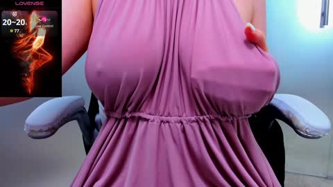 evelyne_rose online show from February 5, 2025, 12:27 pm