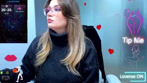 evelyne_rose online show from January 14, 2026, 6:19 am