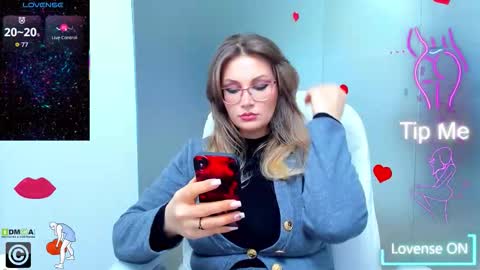 evelyne_rose online show from February 6, 2026, 6:18 am