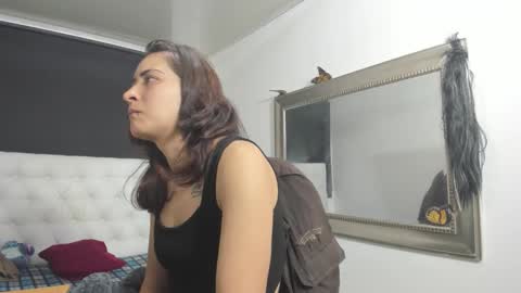 Snapshot of evelynesex chatting on October 9, 2025, 2:42 am Evelyne online show from October 9, 2025, 2:42 am