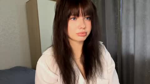 Evelyn Velvet online show from June 3, 2026, 10:07 am