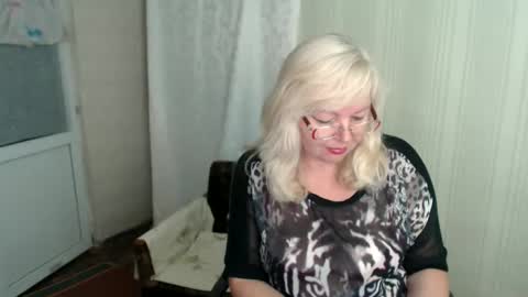 BarbaraBlondy online show from September 22, 2025, 8:33 pm