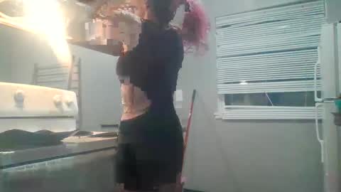 Snapshot of everever123 chatting on February 27, 2025, 8:06 am everever123 online show from February 27, 2025, 8:06 am