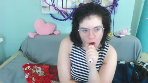 Everly online show from December 10, 2024, 4:24 am