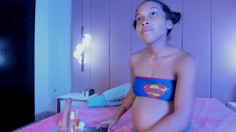 everly_smitth online show from October 5, 2025, 11:52 am