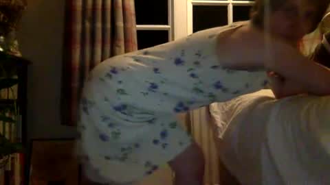 Snapshot of evershonk chatting on February 1, 2025, 3:30 am evershonk online show from February 1, 2025, 3:30 am