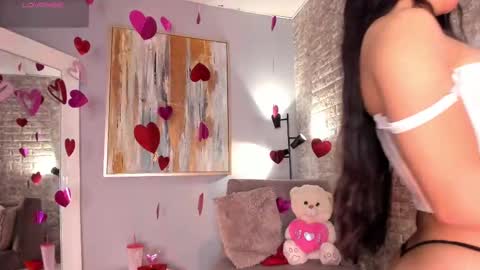 Sophia online show from February 14, 2025, 7:54 pm