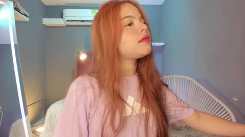 Sophia online show from October 1, 2025, 7:42 pm