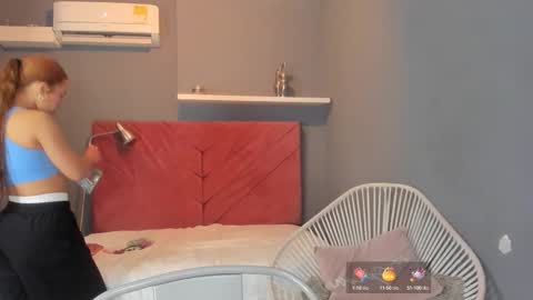 Sophia online show from October 10, 2025, 7:46 pm