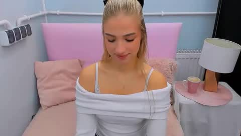 Snapshot of evettegold chatting on September 27, 2025, 2:33 pm Eve online show from September 27, 2025, 2:33 pm