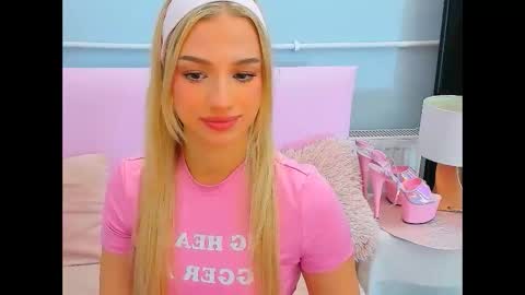 Snapshot of evettegold chatting on October 22, 2025, 3:56 pm Eve online show from October 22, 2025, 3:56 pm