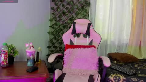 evha_gala online show from January 21, 2025, 1:43 pm