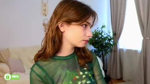 Snapshot of evi_brook chatting on May 6, 2026, 12:21 pm evi_brook online show from May 6, 2026, 12:21 pm