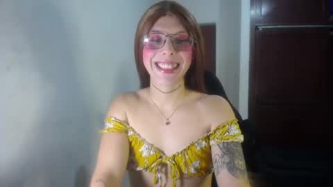 Snapshot of evi_kitty chatting on July 10, 2026, 11:40 pm Evi online show from July 10, 2026, 11:40 pm