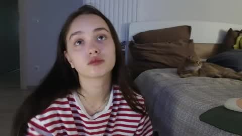 evi_woow online show from May 4, 2026, 9:00 pm